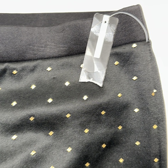New Directions Black Leggings with Gold Dots size medium new with tags - Picture 2 of 5